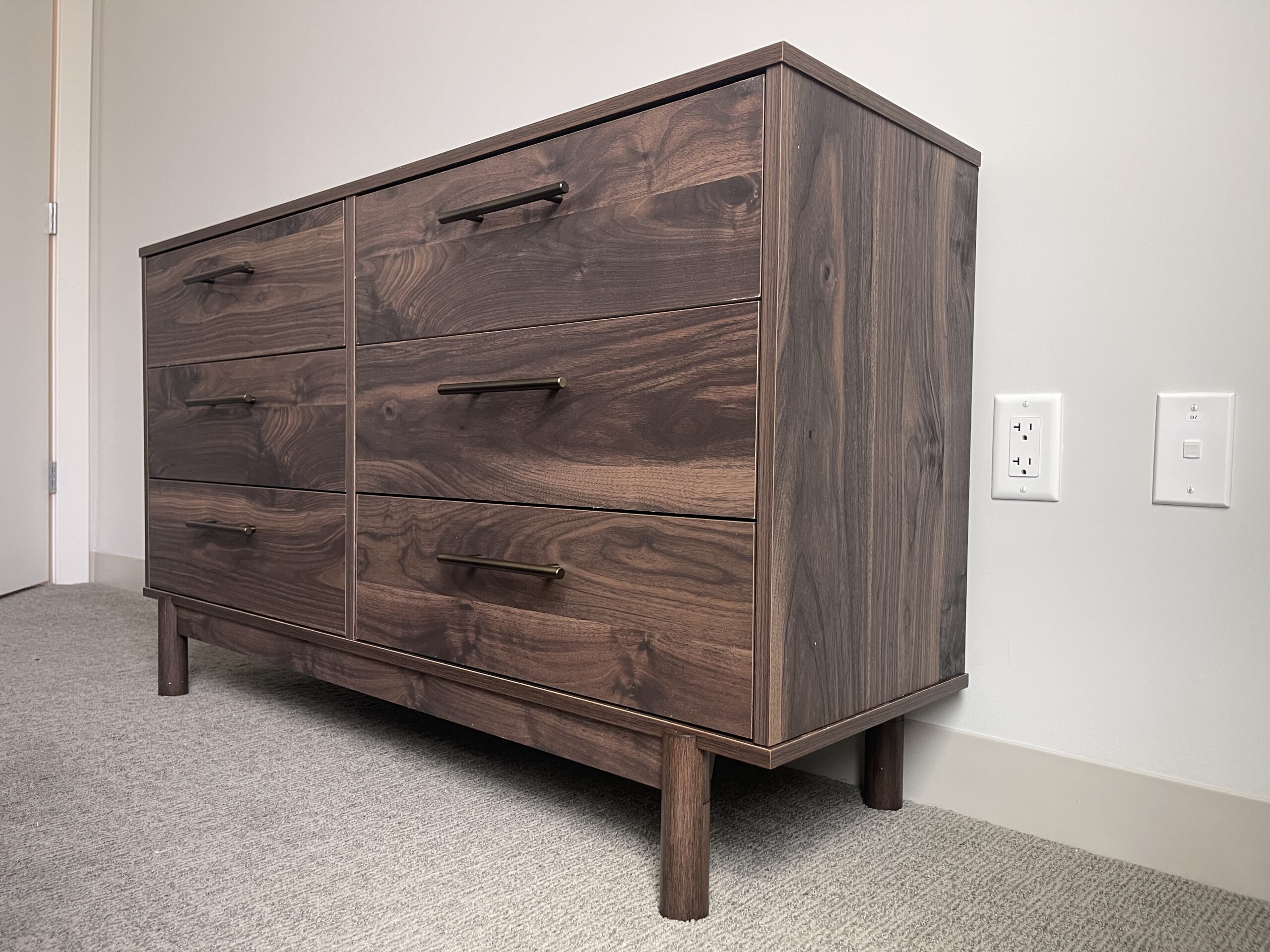 Signature Design by Ashley Calverson/Brymont 6Drawer Dresser Assembly Instructions and Manual