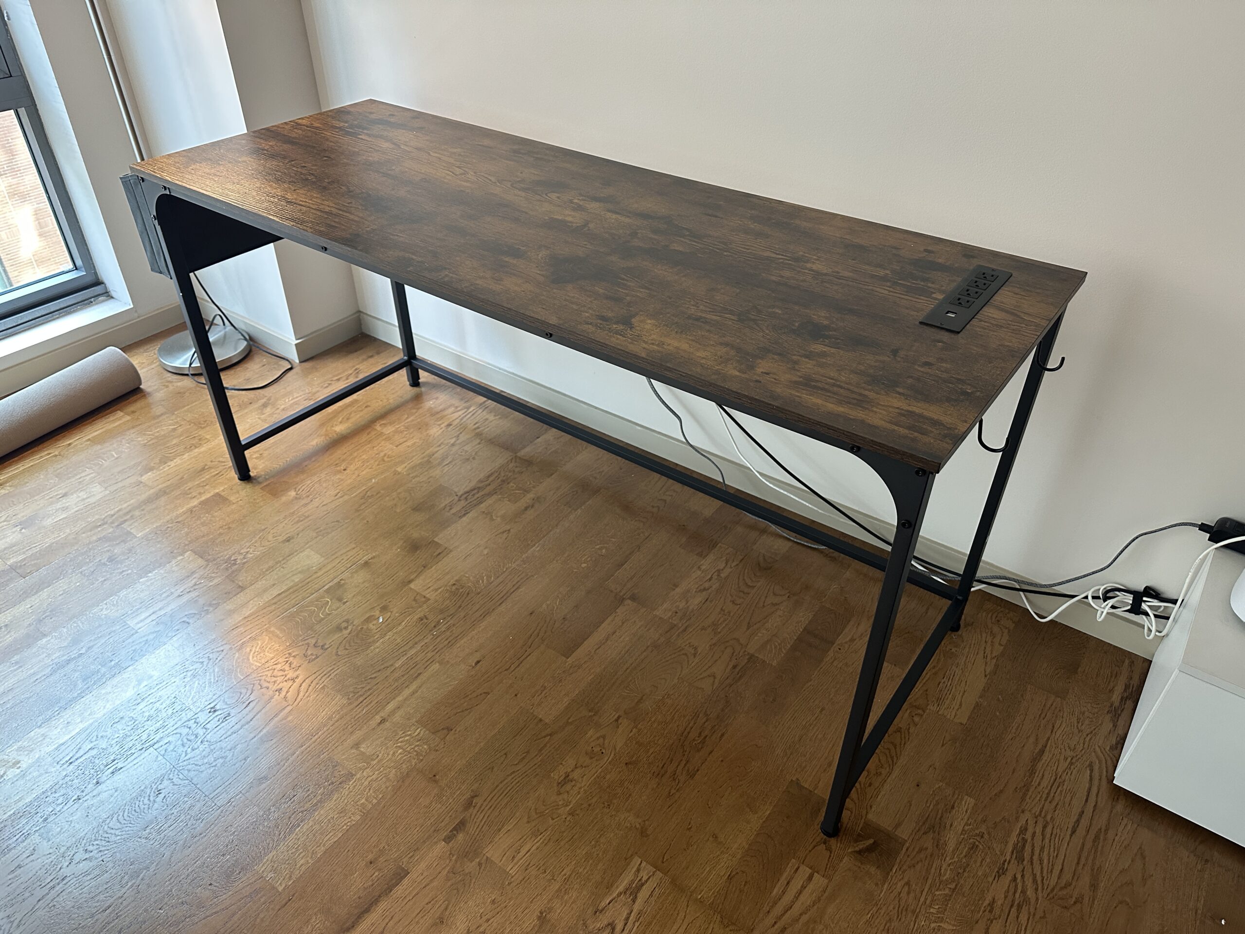 Rolanstar Computer Desk with Power Outlet Assembly Instructions and